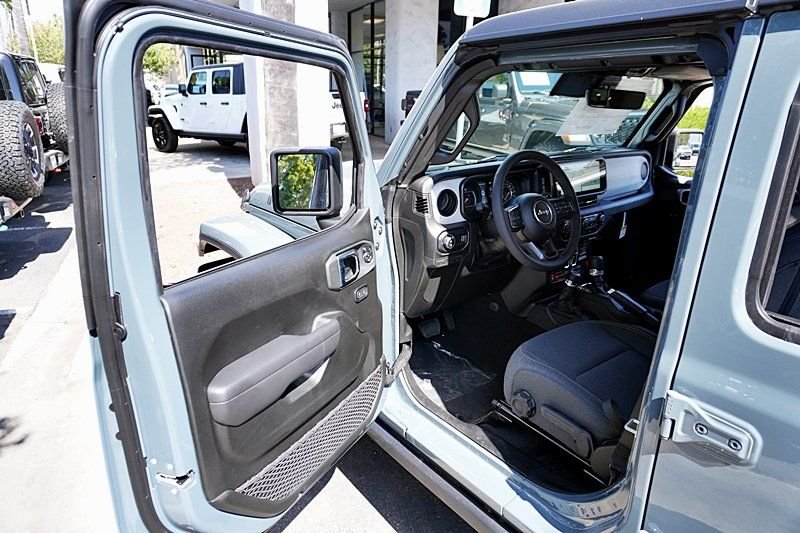 New 2025 Anvil Clear-Coat Exterior Paint Jeep Willys image 47