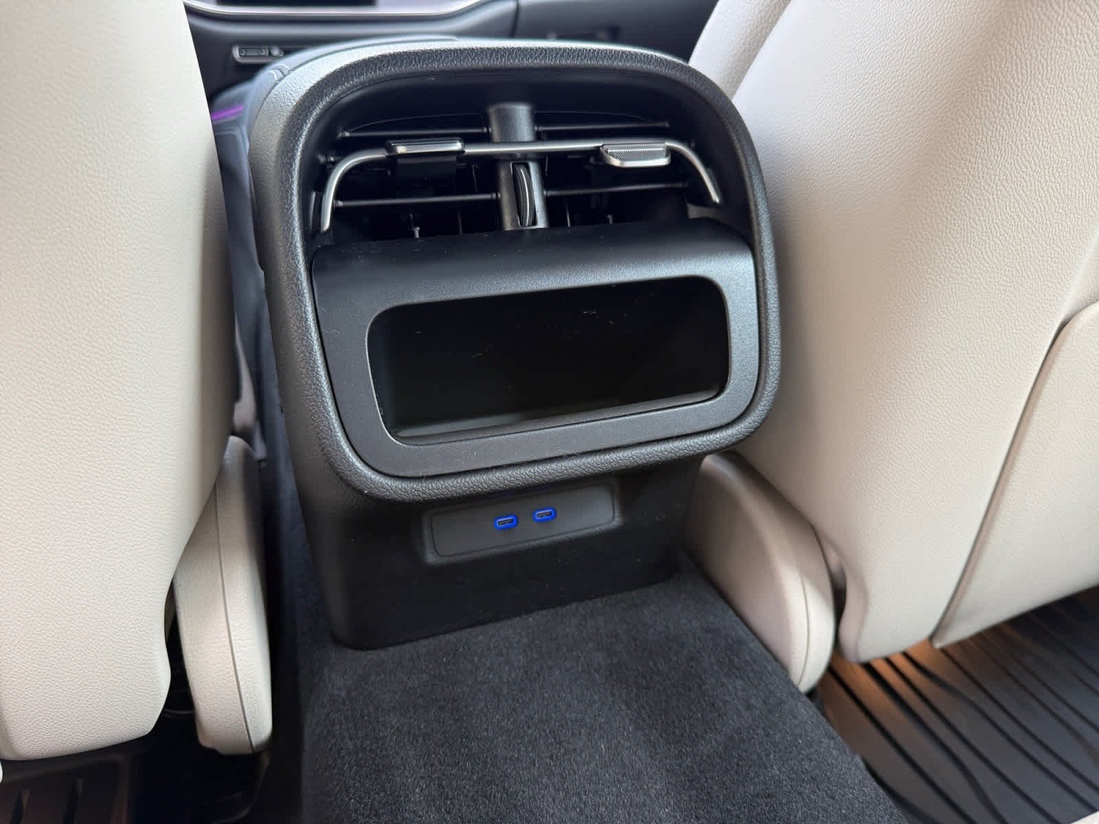 New 2026 Polar White Mercedes-Benz E 450 image 16