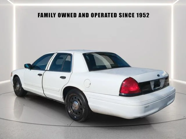 Used 2010  Ford Police Interceptor image 4