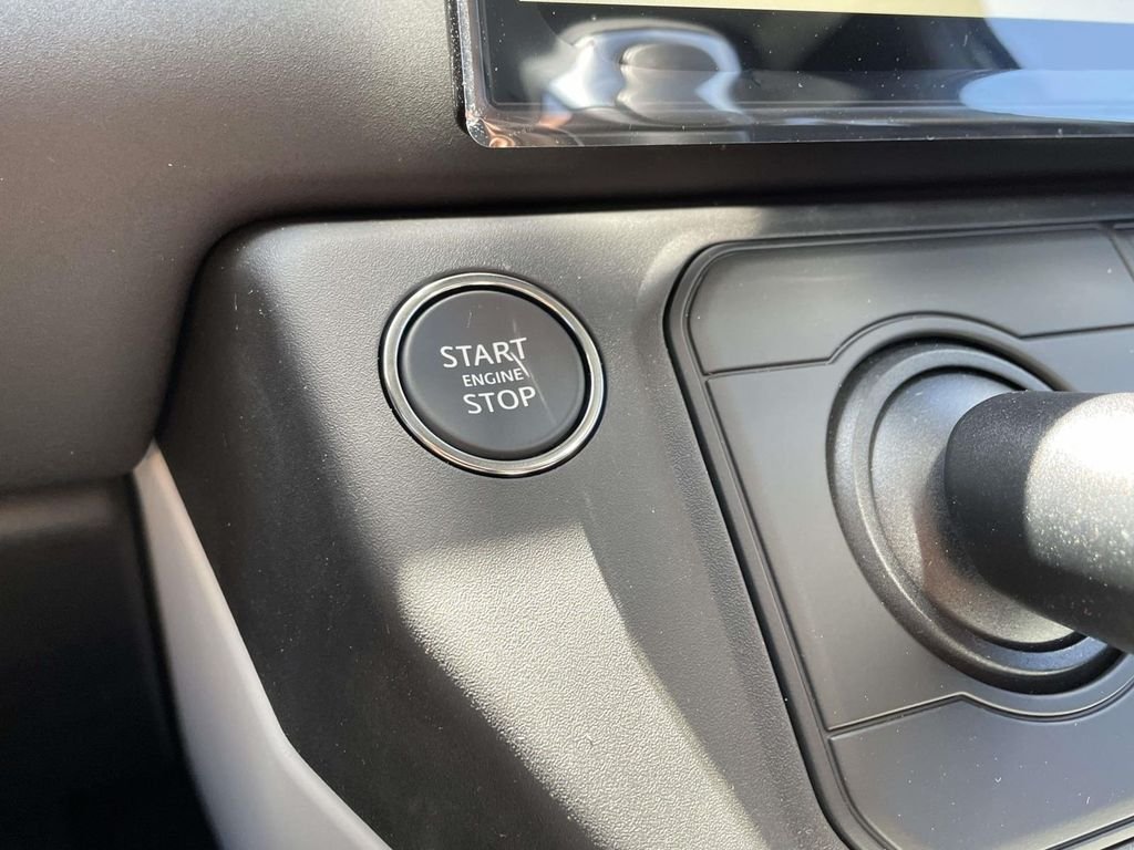 New 2026 Woolstone Green Land Rover S image 30