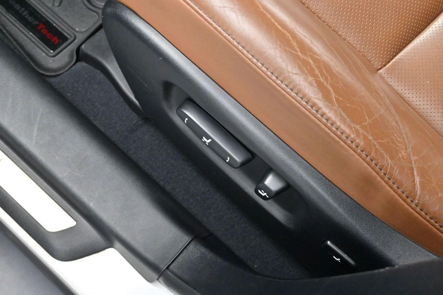 Used 2015 Starfire Pearl Lexus FWD image 13
