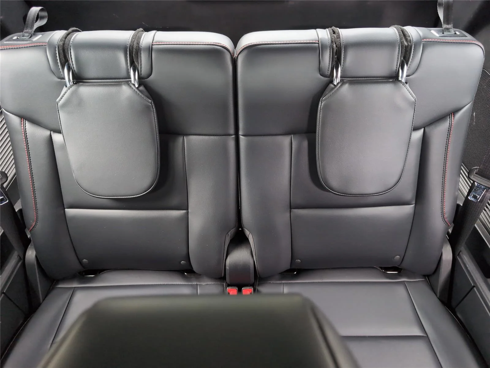 Used 2025 Carbonized Gray Ford ST-Line image 28