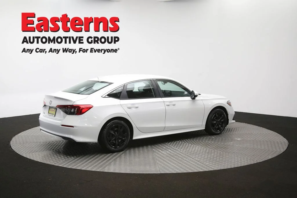 Used 2024 White Honda LX image 40