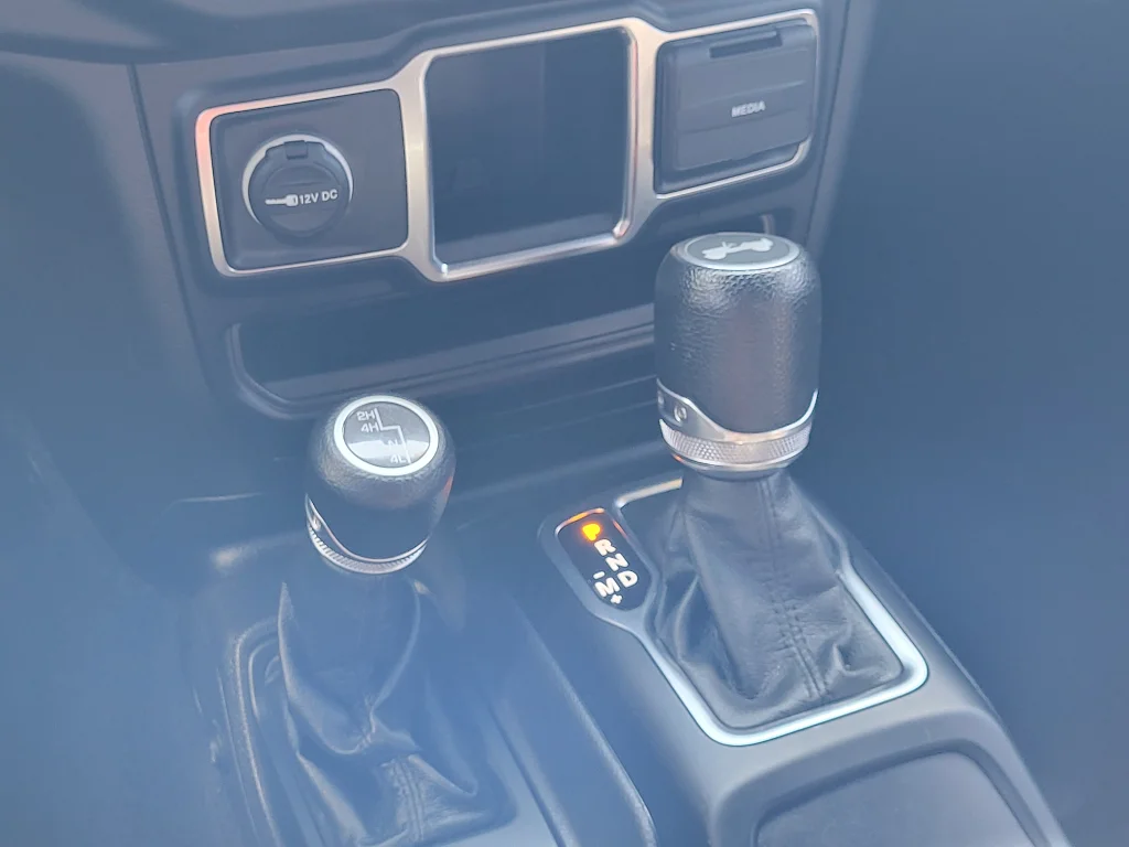 Used 2022 Sting-Gray Clearcoat Jeep Unlimited Sport image 17