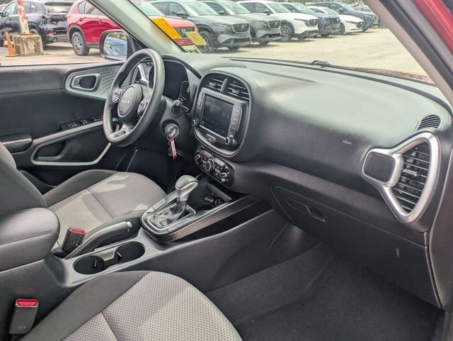 Used 2025 Orange Kia LX image 28