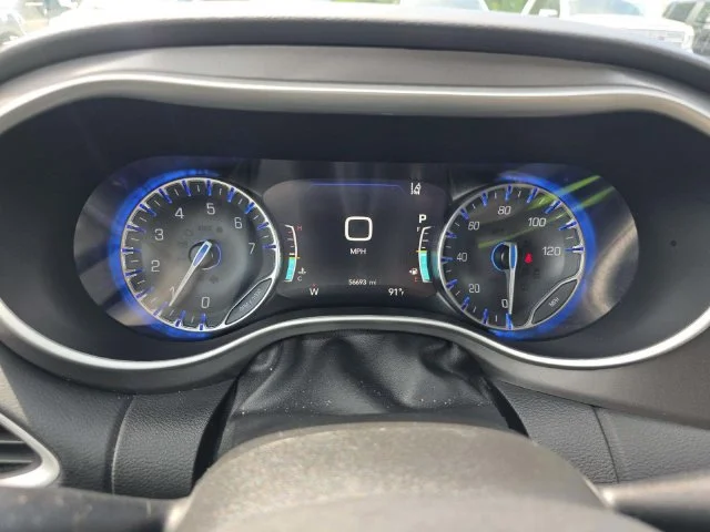 Used 2023 White Chrysler Touring L image 10