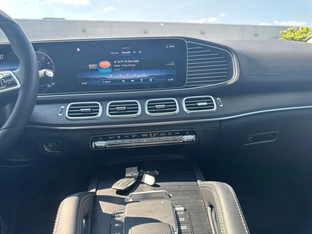 Used 2026 Silver Mercedes-Benz GLE 450 image 17