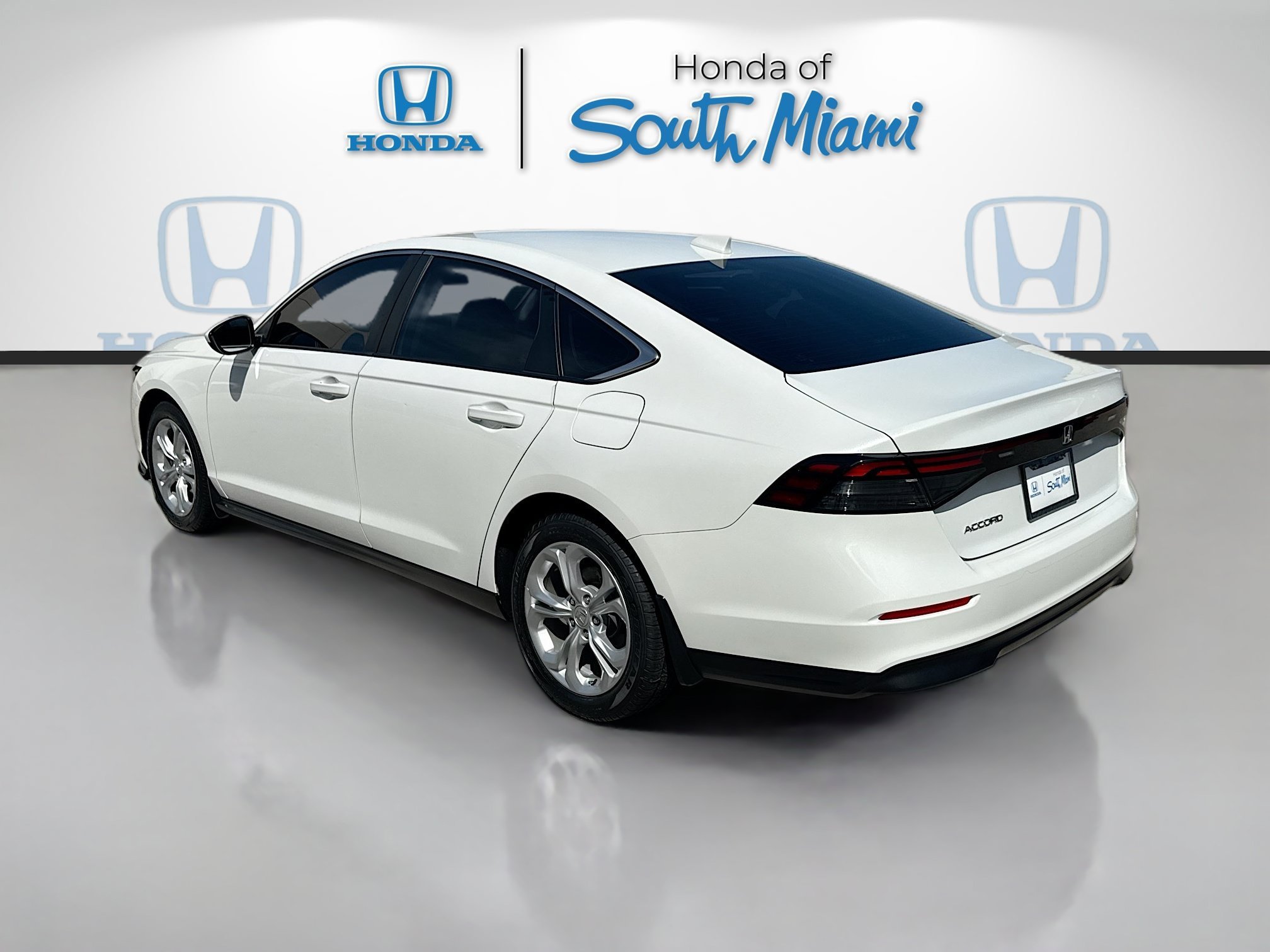 2024 Honda Accord LX - Photo 5