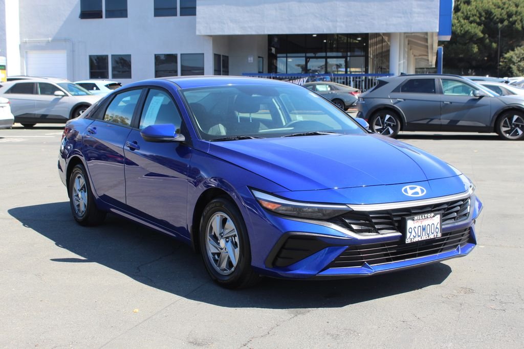 Certified Used 2025 Blue Hyundai SE image 5
