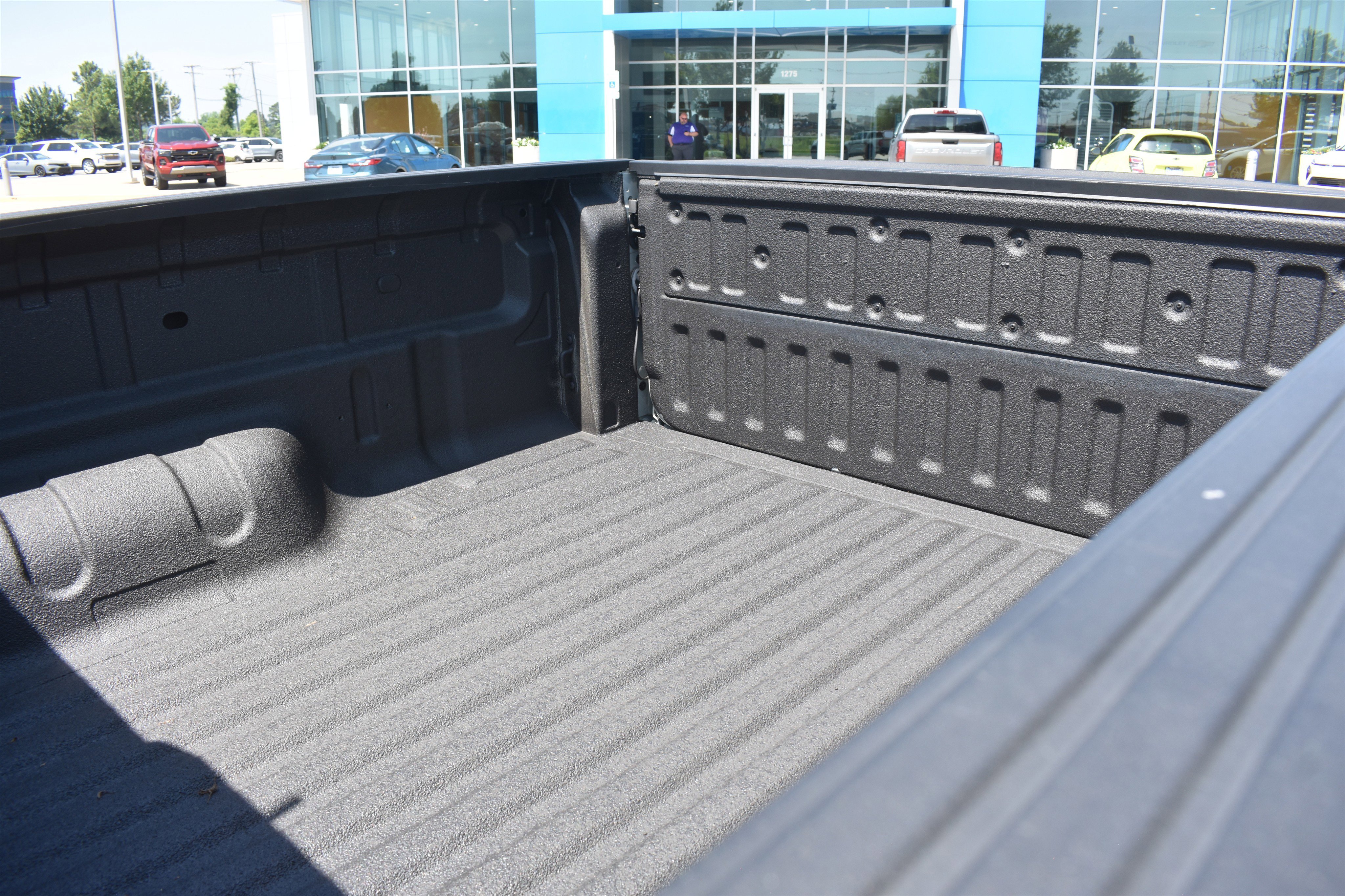 Used 2022 Gray Ford XL image 11