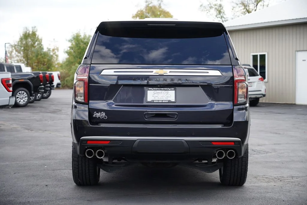 2023 Chevrolet Suburban High Country - Photo 4