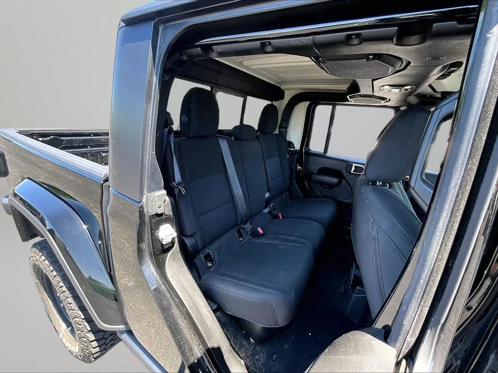 Used 2022 Black Jeep Willys image 24