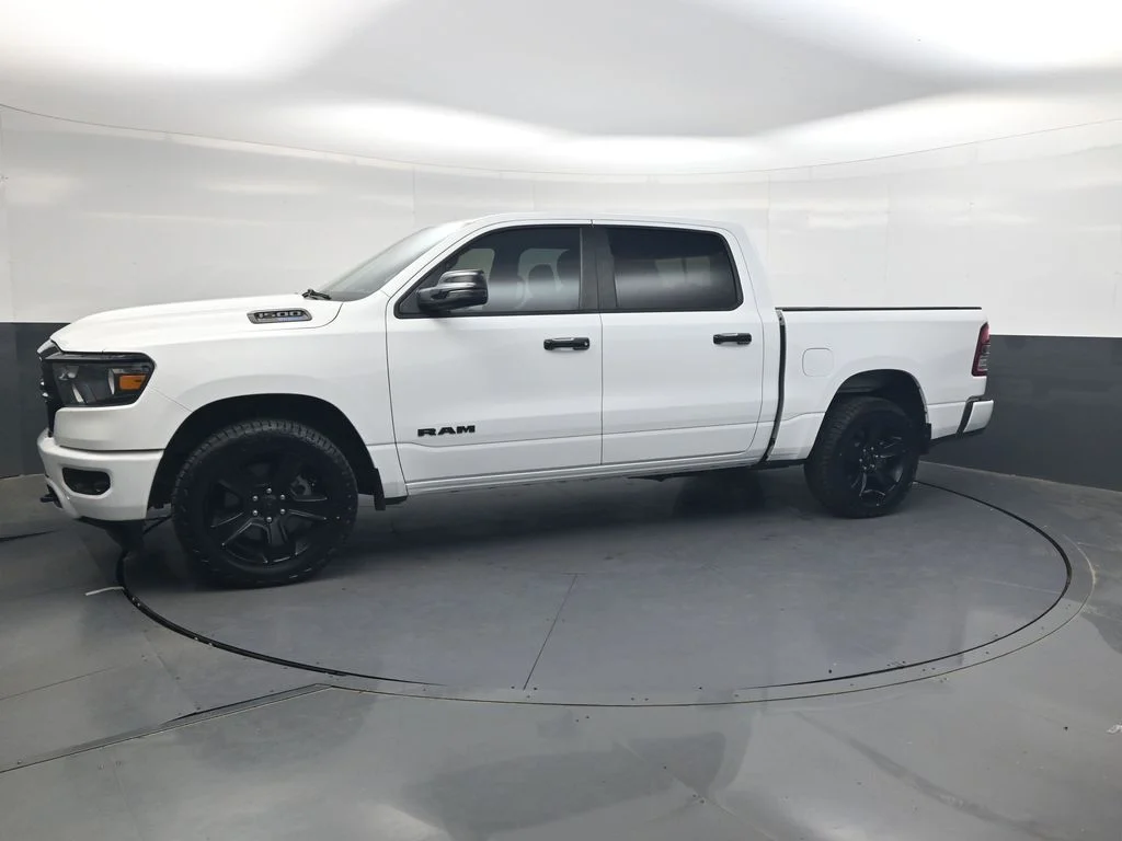 Used 2024 White Ram Big Horn/Lone Star image 13