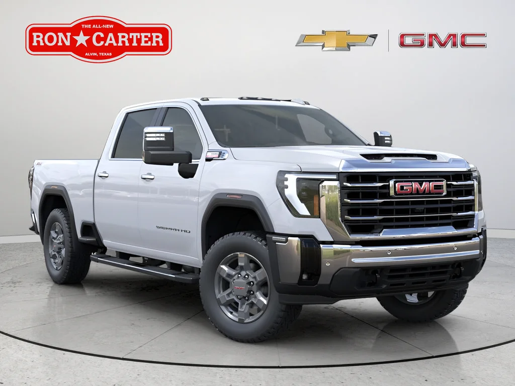 New 2026 Glacier White Tricoat GMC SLT image 2