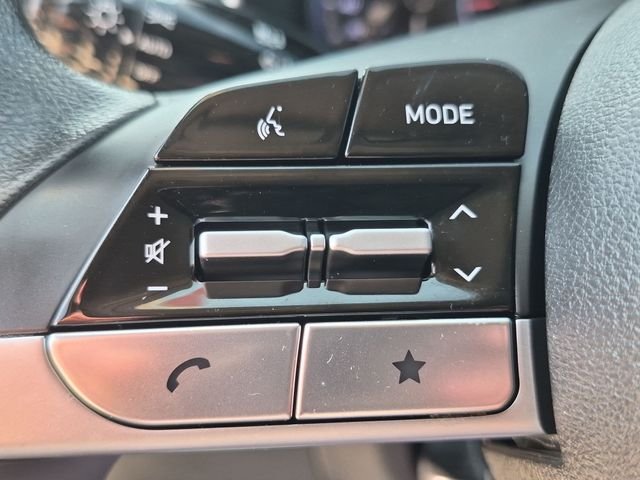 Certified Used 2023 Black Hyundai SE image 14