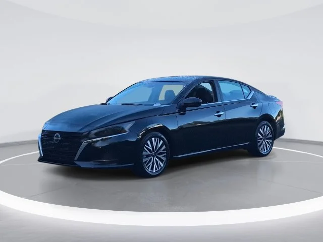 Used 2025 Black Nissan 2.5 SV image 1
