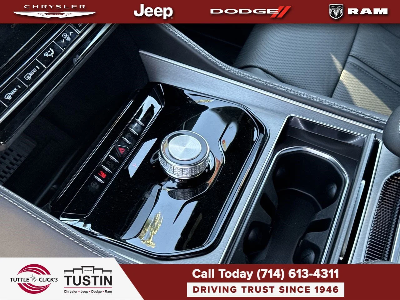 New 2026 Baltic-Gray Metallic Clear-Coat Exterior Paint Jeep 4DR 2WD image 26