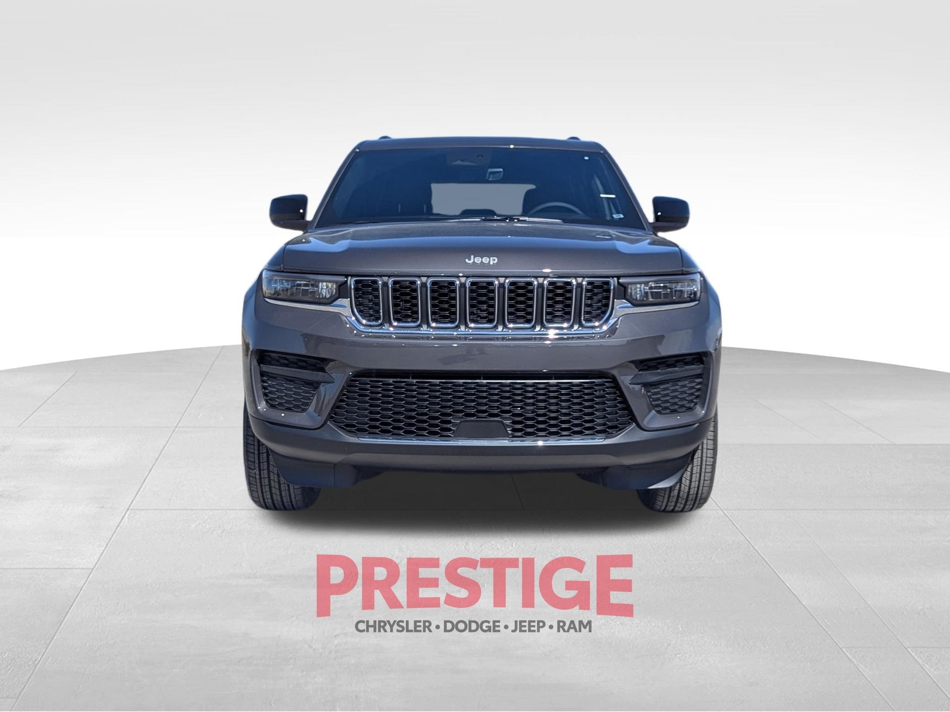 New 2026 Baltic Gray Metallic Clear-Coat Exterior Paint Jeep Laredo X image 2
