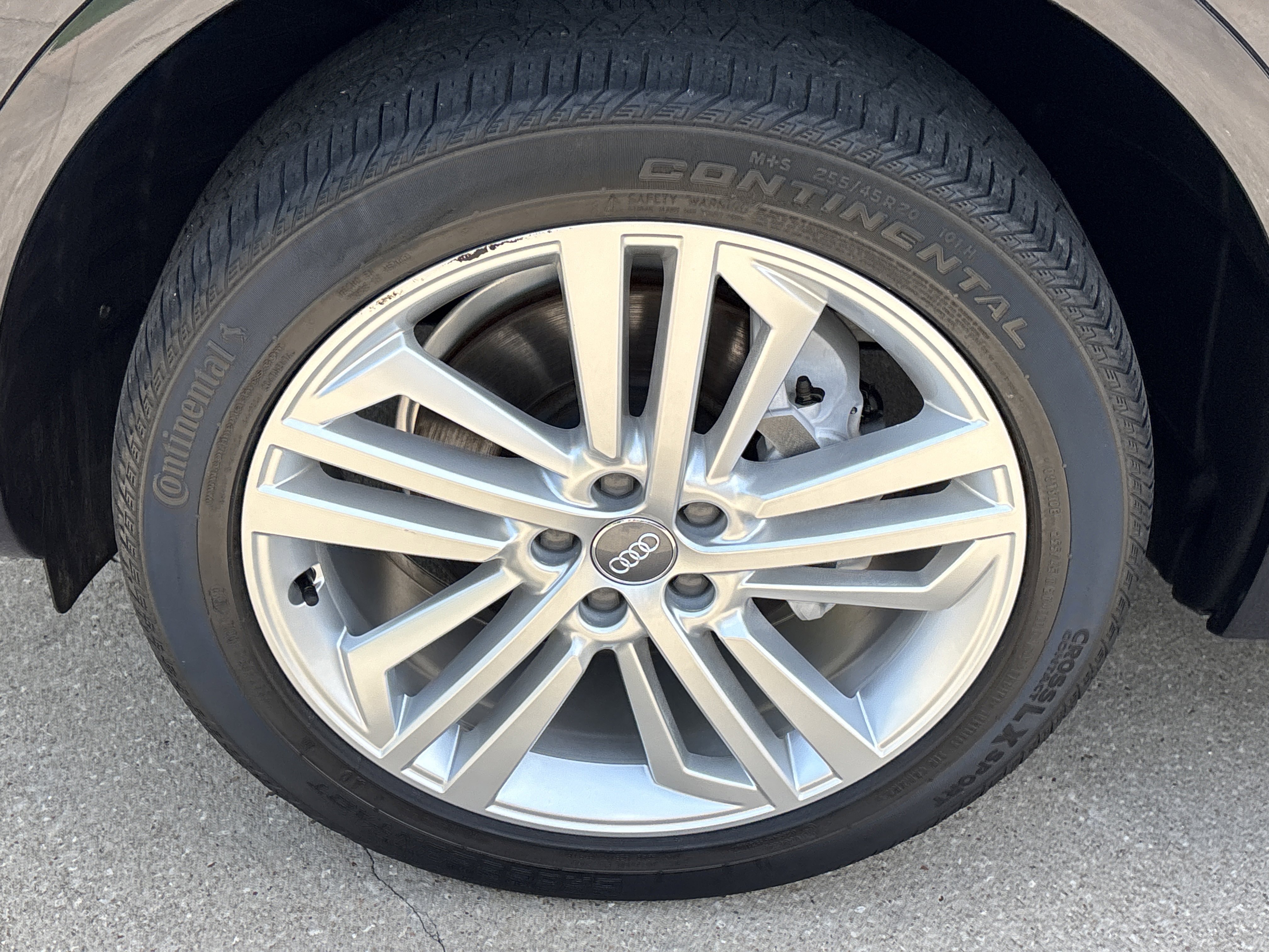 Used 2018 Moonlight Blue Metallic Audi 2.0T Premium Plus AWD image 14