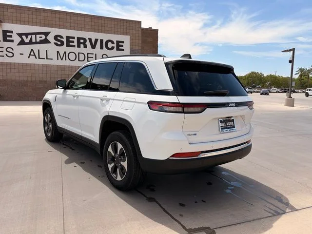 Used 2024 White Jeep 4xe image 9