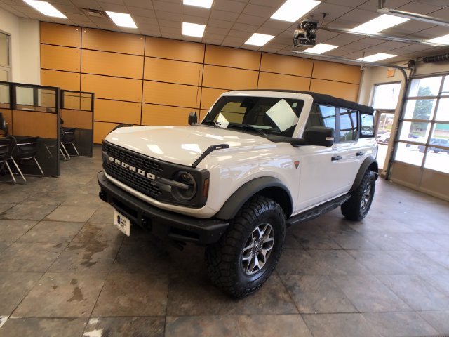 Certified Used 2022 Oxford White Ford Badlands image 3