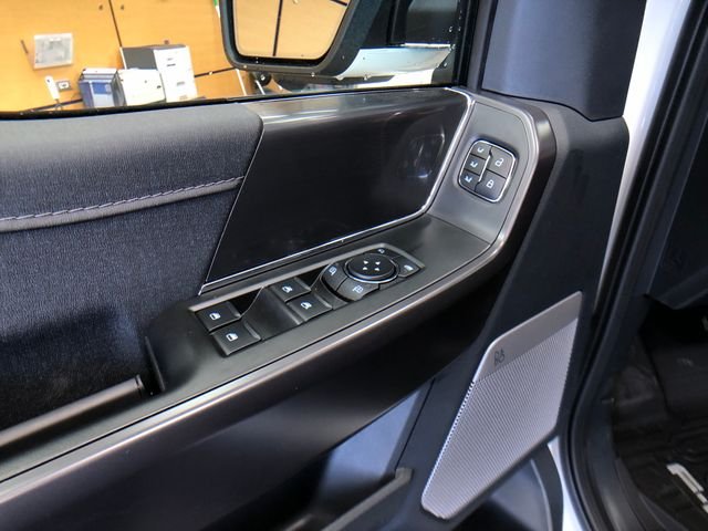 New 2026 Star White Metallic Tri-Coat Ford Lariat® image 12
