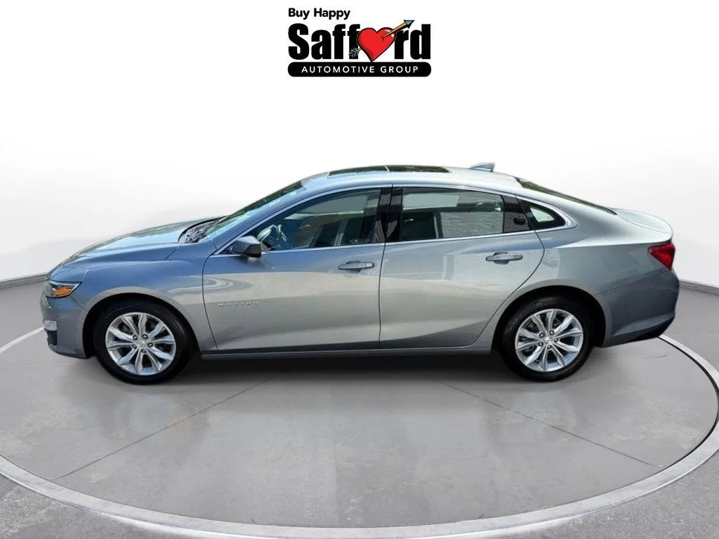 Used 2024 Gray Chevrolet LT image 4