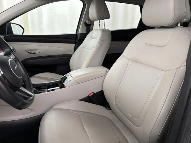 Used 2025 Gray Hyundai SEL Convenience image 9
