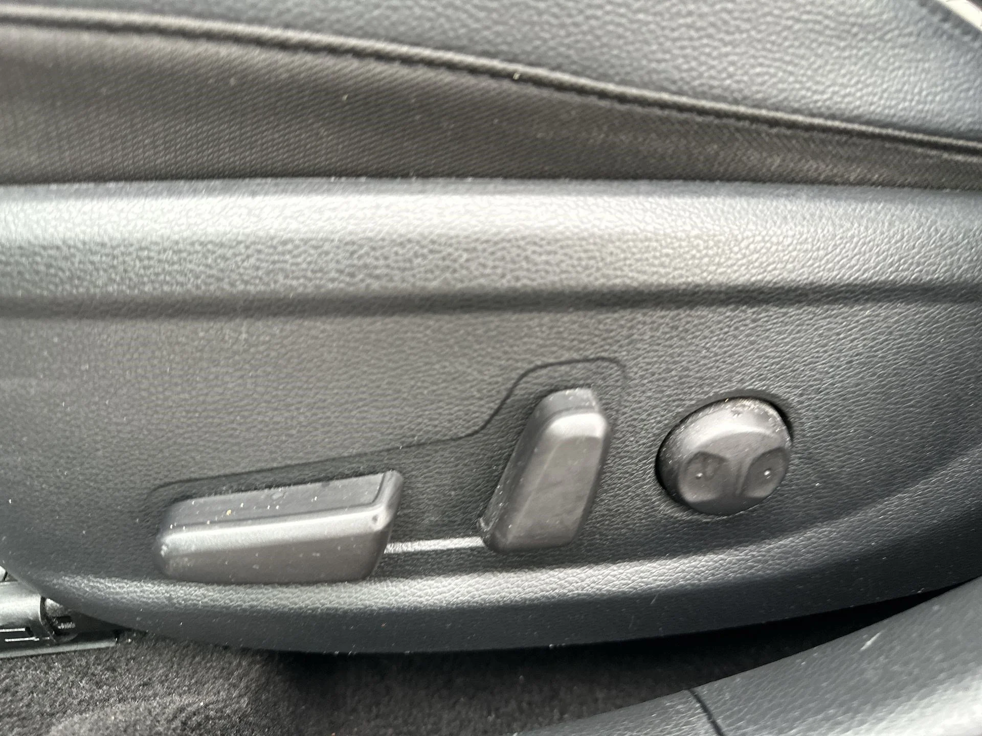 Certified Used 2024 Gravity Gray Kia GT-Line image 14