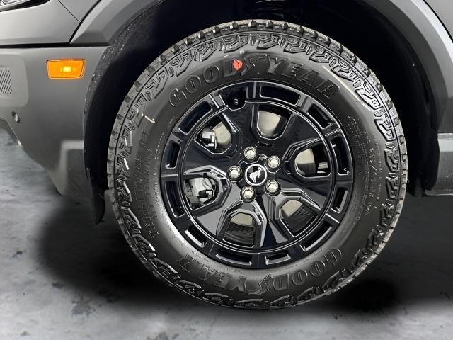 New 2026 Shadow Black Ford Outer Banks® image 46