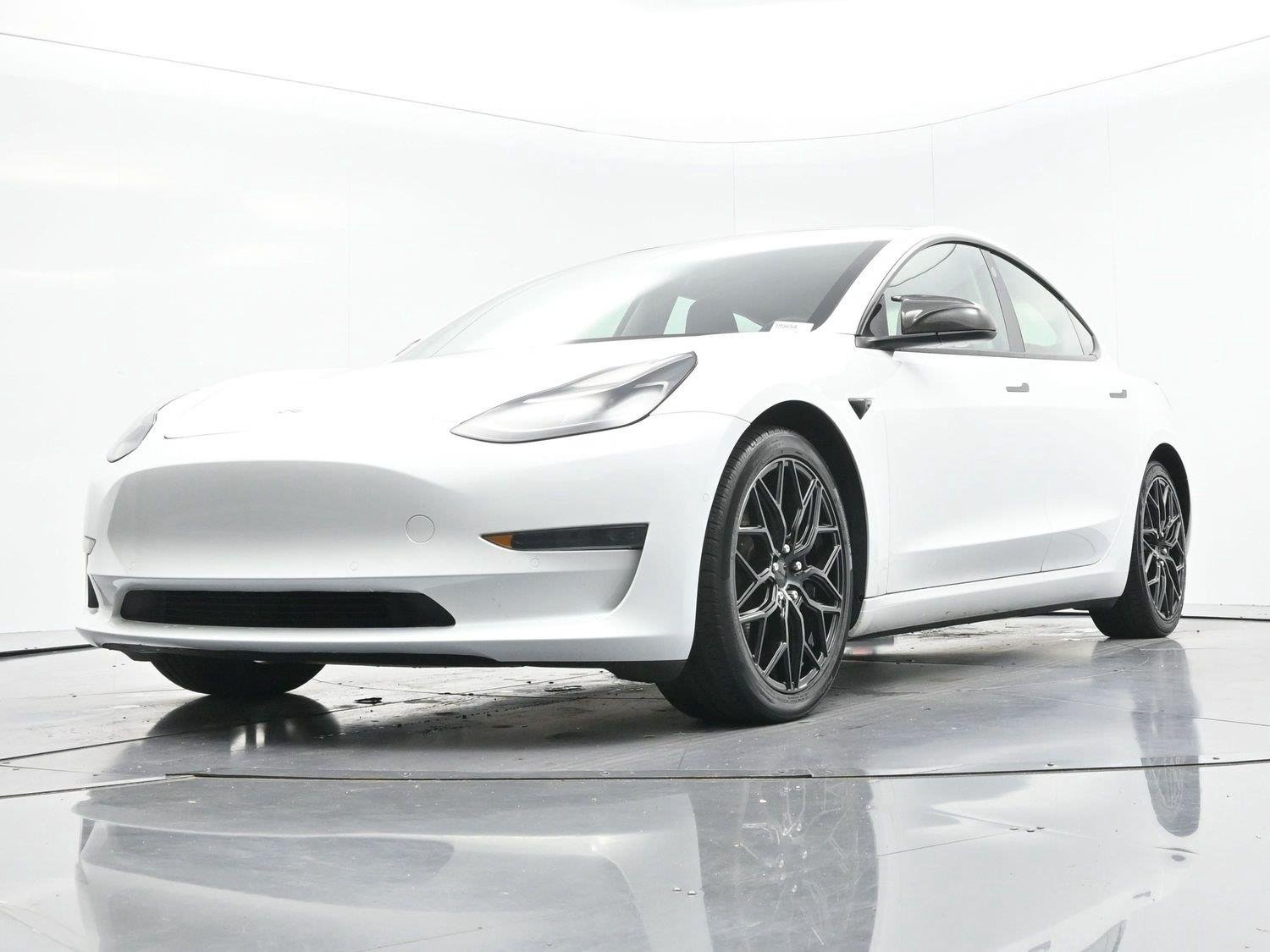 Used 2021 Pearl White Multi-coat Tesla Standard Range Plus image 38