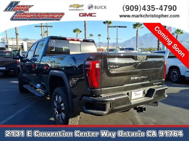 Used 2025 Onyx Black GMC Denali image 5