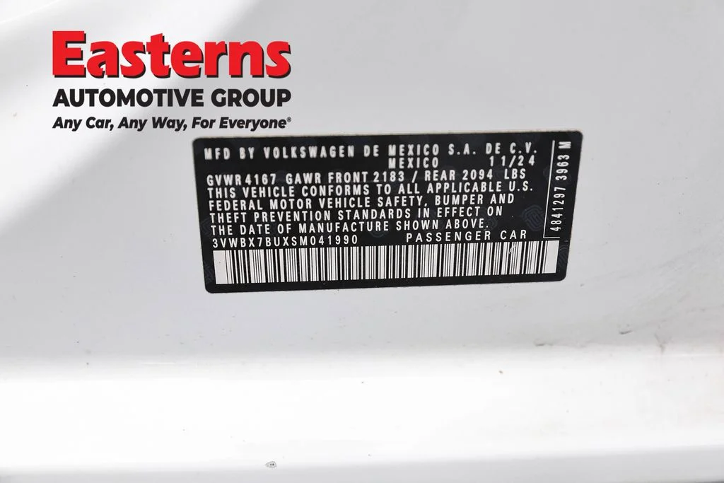 Used 2025 White Volkswagen 1.5T Sport image 34