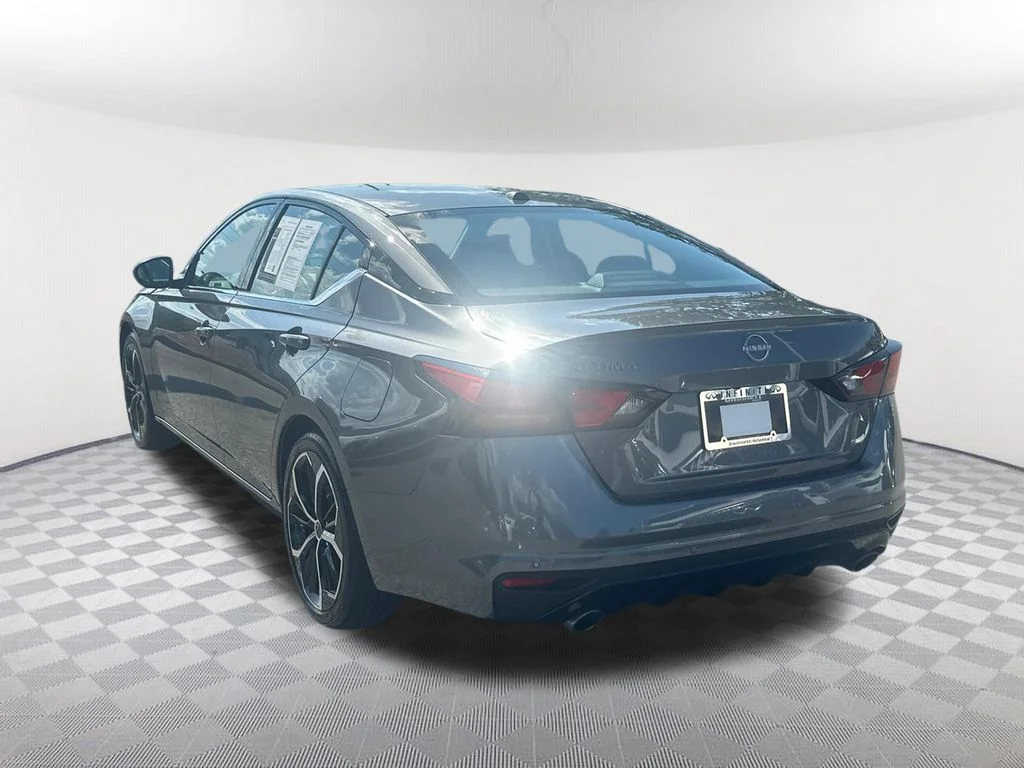 Used 2025 Gray Nissan 2.5 SR image 7