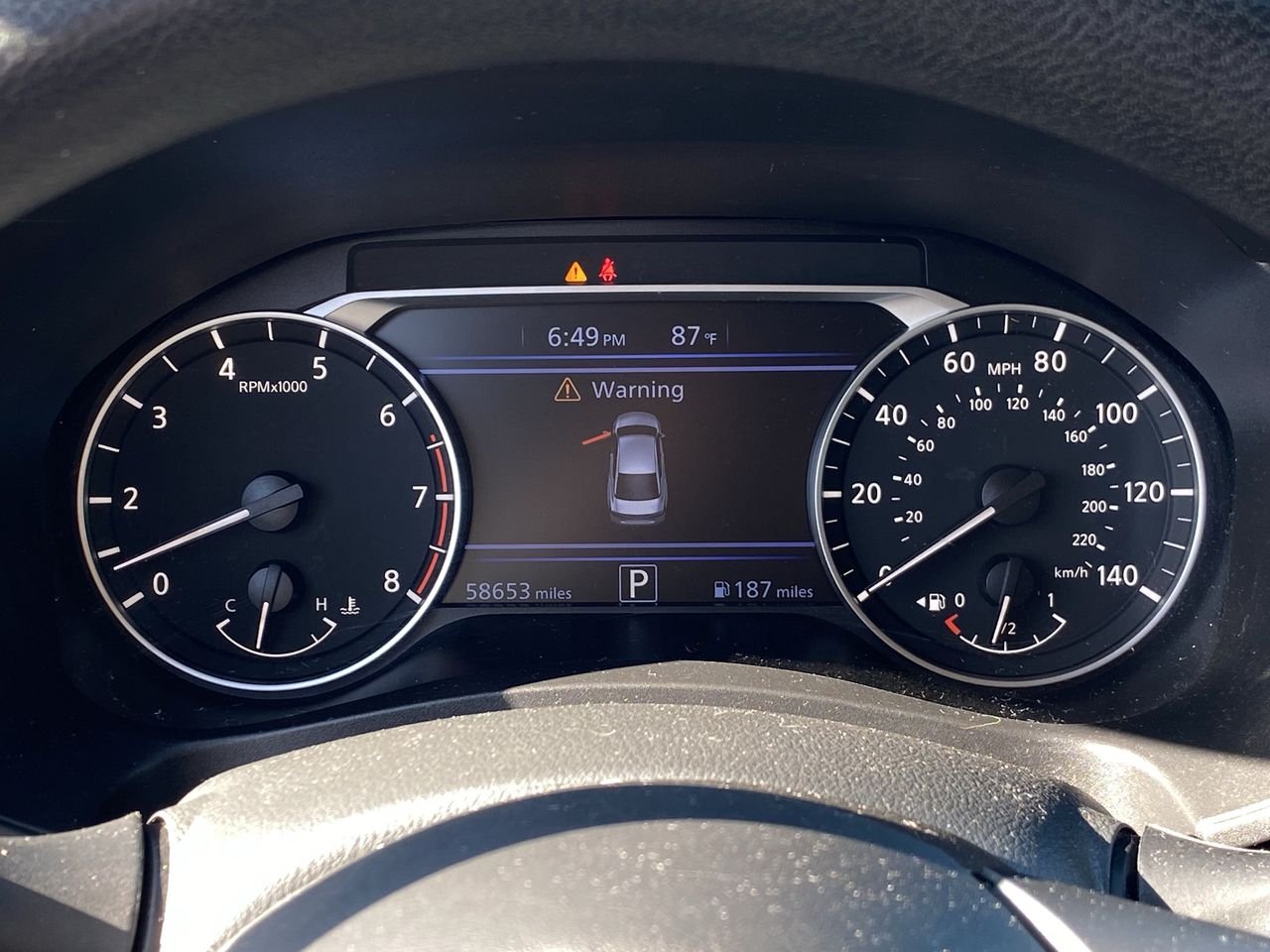 Used 2025 Garnet Pearl Nissan 2.5 SV image 9