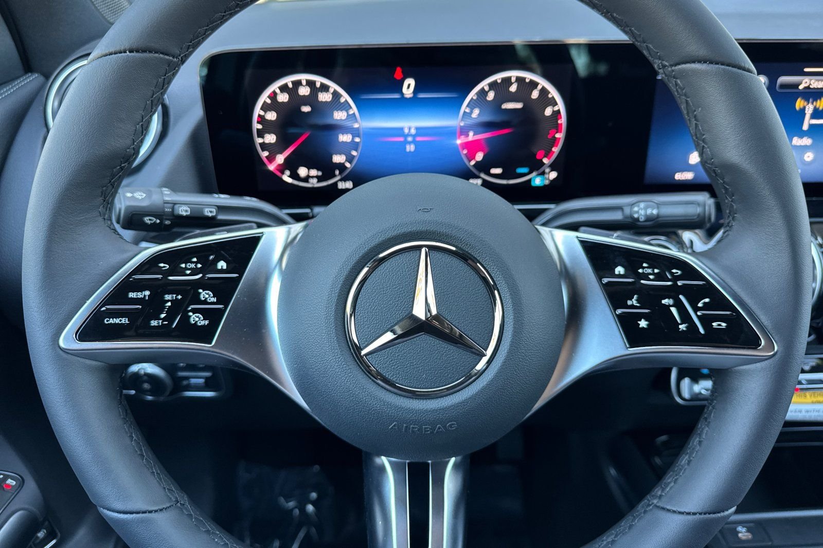 New 2026 Polar White Mercedes-Benz GLA 250 image 20