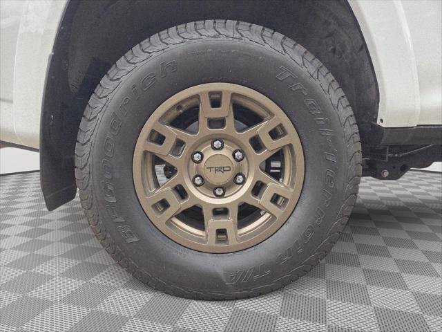 Certified Used 2023 Ice Cap Toyota SR5 image 41