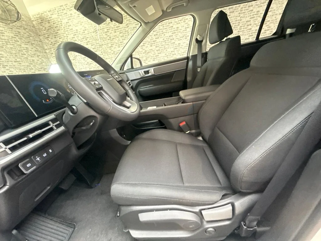 New 2027 Serenity White Hyundai SE image 25