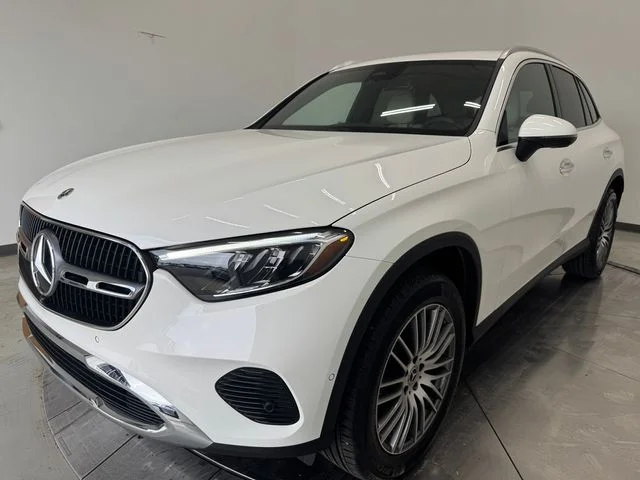 Certified Used 2026 Polar White Mercedes-Benz GLC 300 image 32
