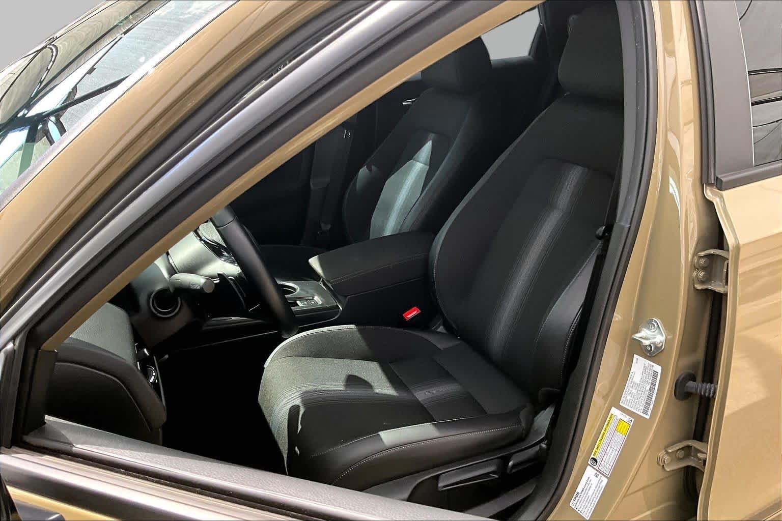 Used 2025 Sand Dune Pearl Honda Sport image 8