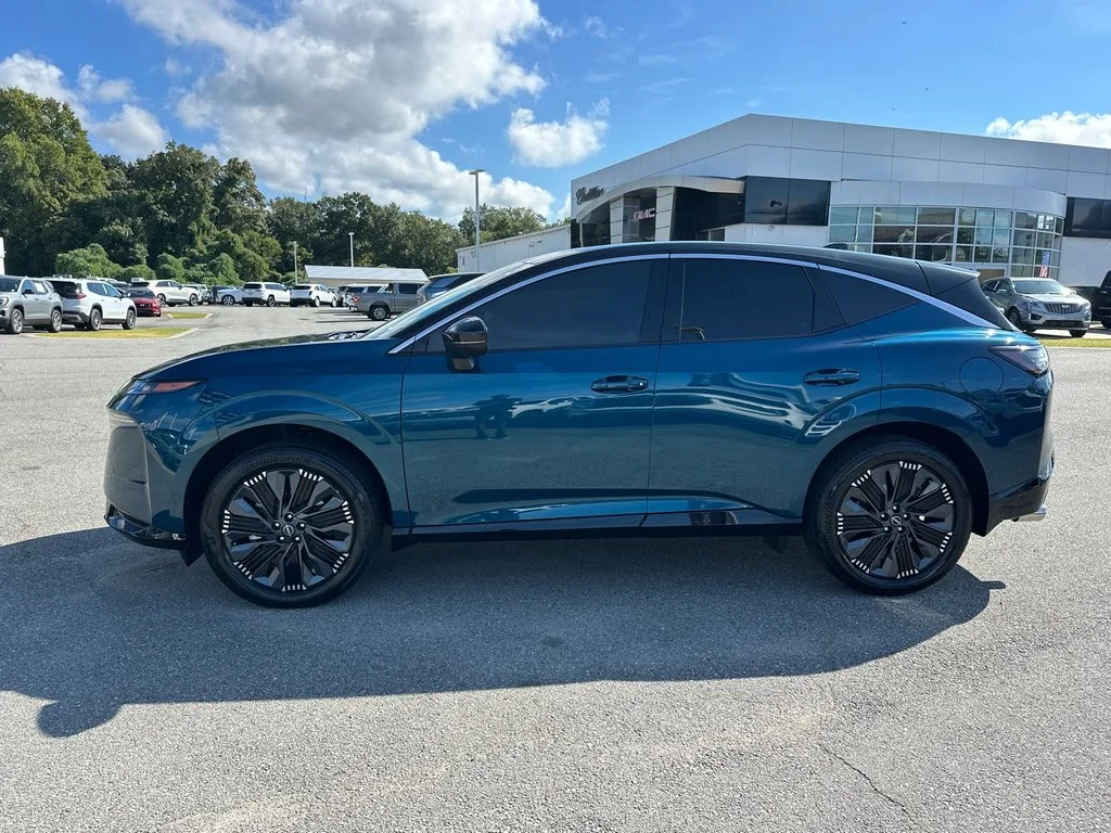 Used 2026 Blue Nissan Platinum image 4