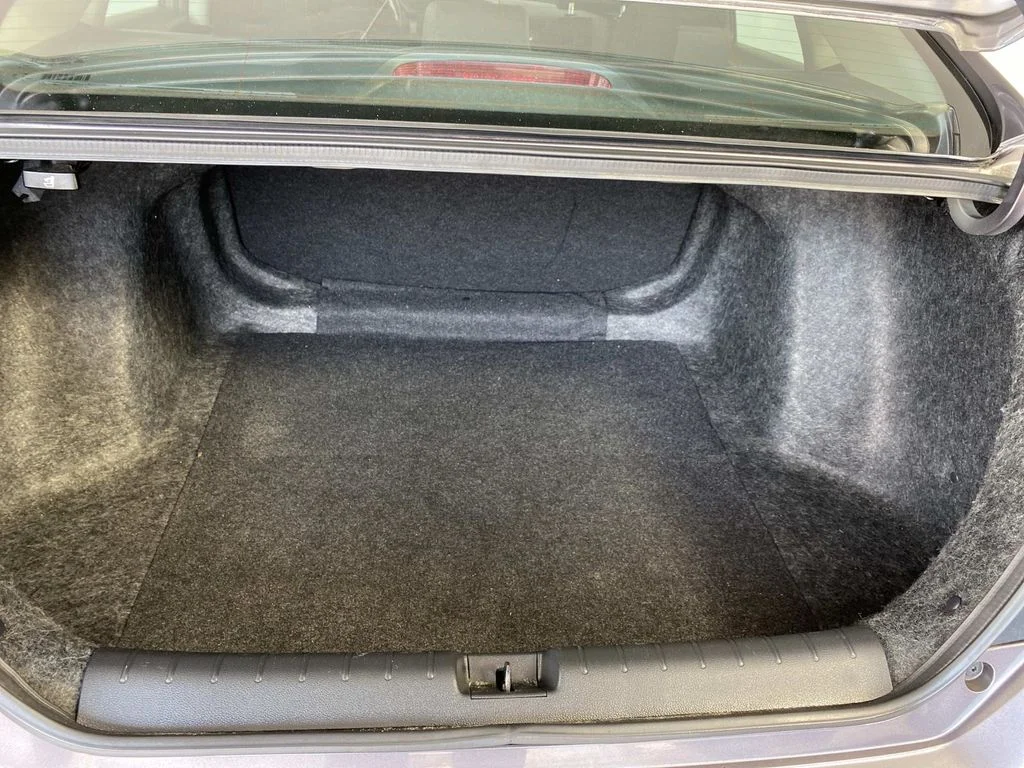 Used 2016 Gray Honda LX image 8