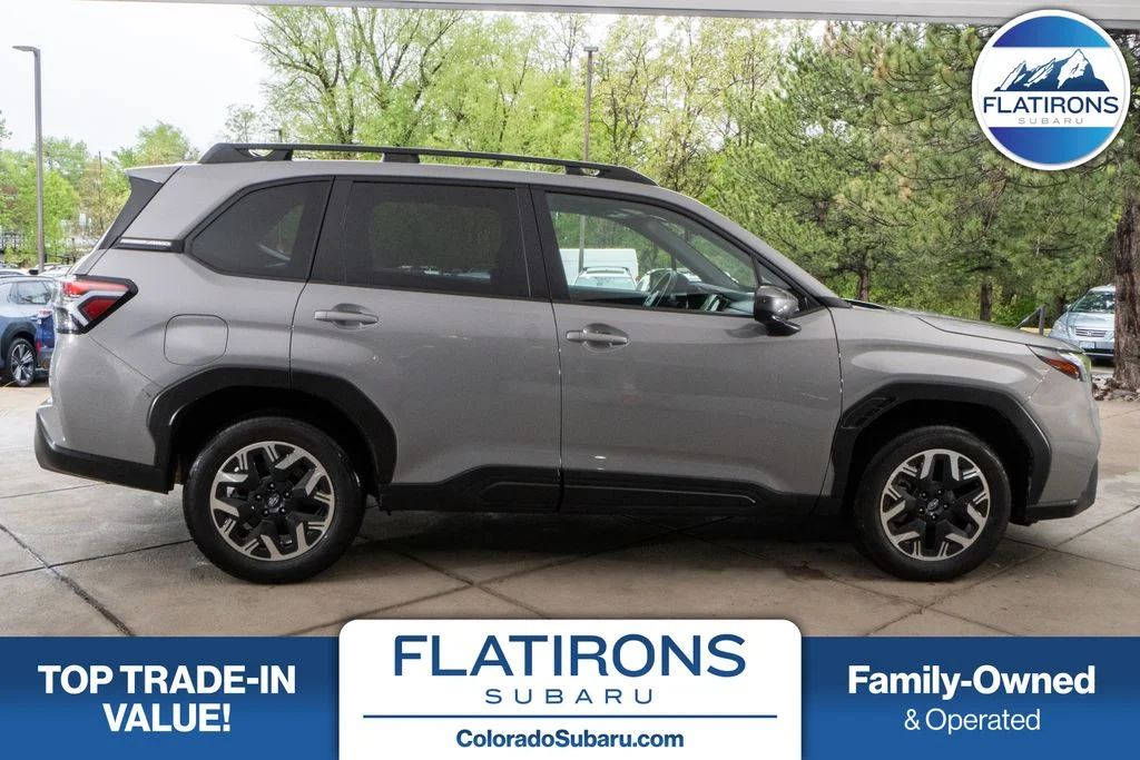 2025 Subaru Forester Premium's photo