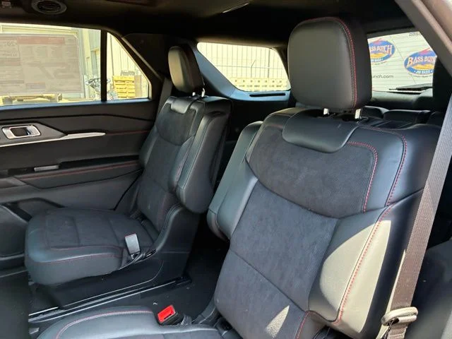 New 2026 Rapid Red Metallic Tinted Clearcoat Ford ST image 9
