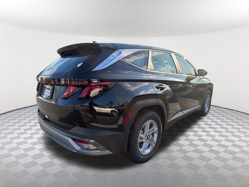 New 2026 Black Hyundai SE FWD image 5