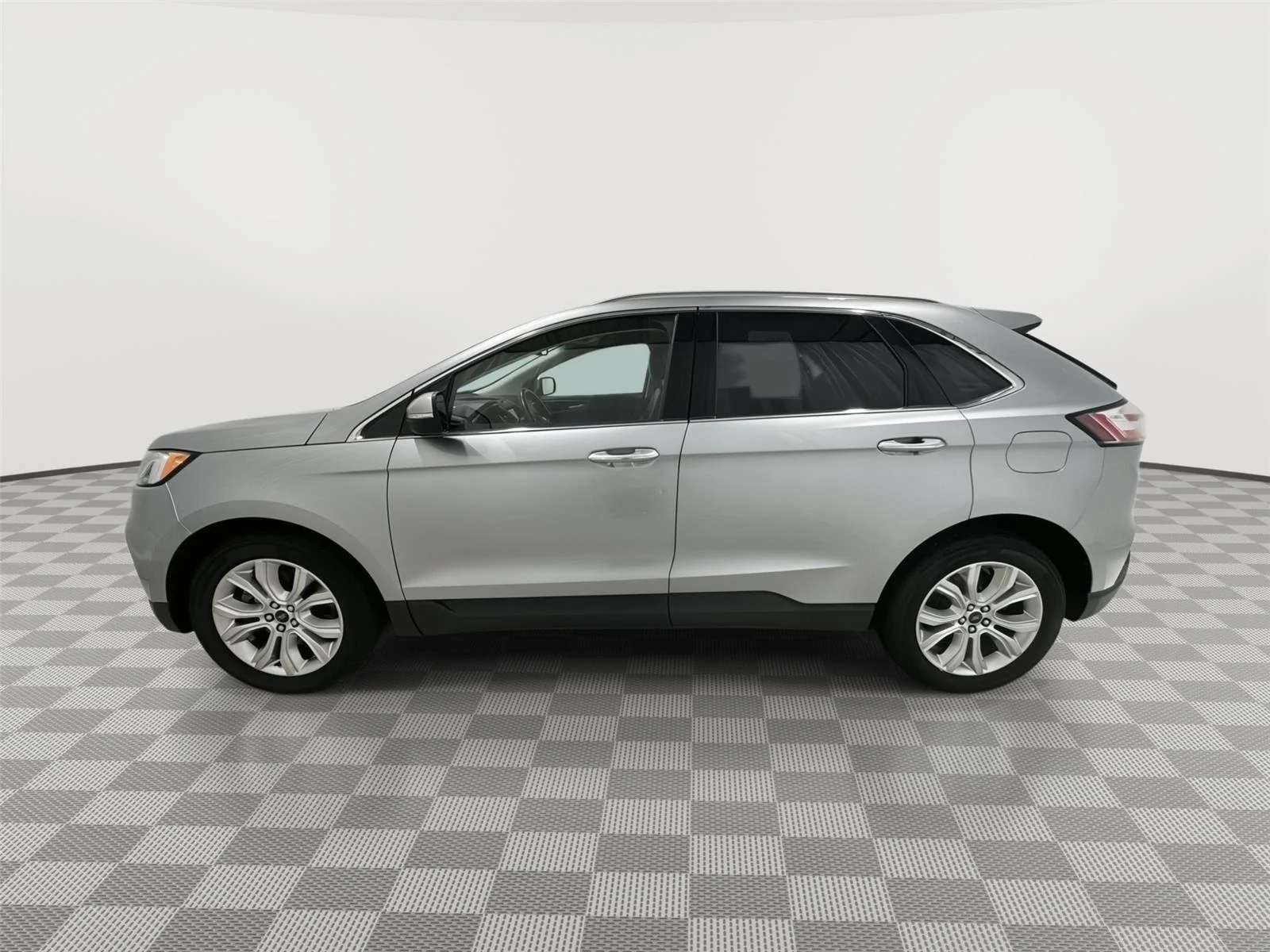 Used 2020 Iconic Silver Metallic Ford Titanium image 2