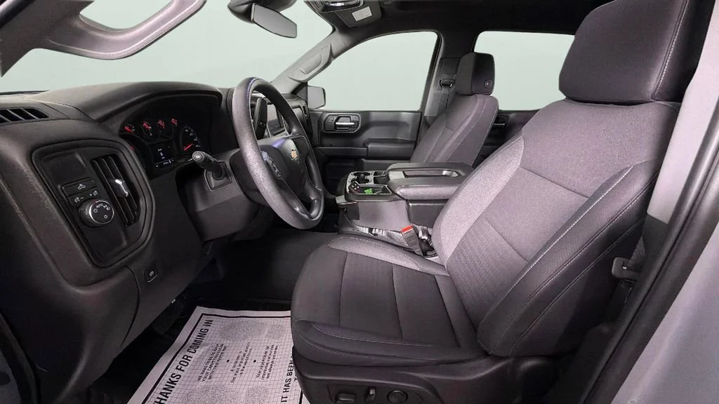 Used 2025 Slate Gray Metallic Chevrolet Custom image 17