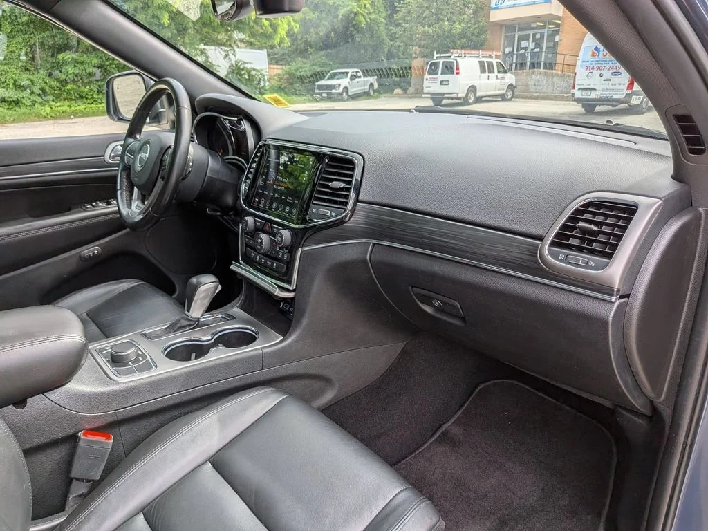 Used 2021 Blue Jeep Limited image 28