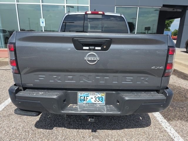 Used 2025 Gray Nissan S image 4