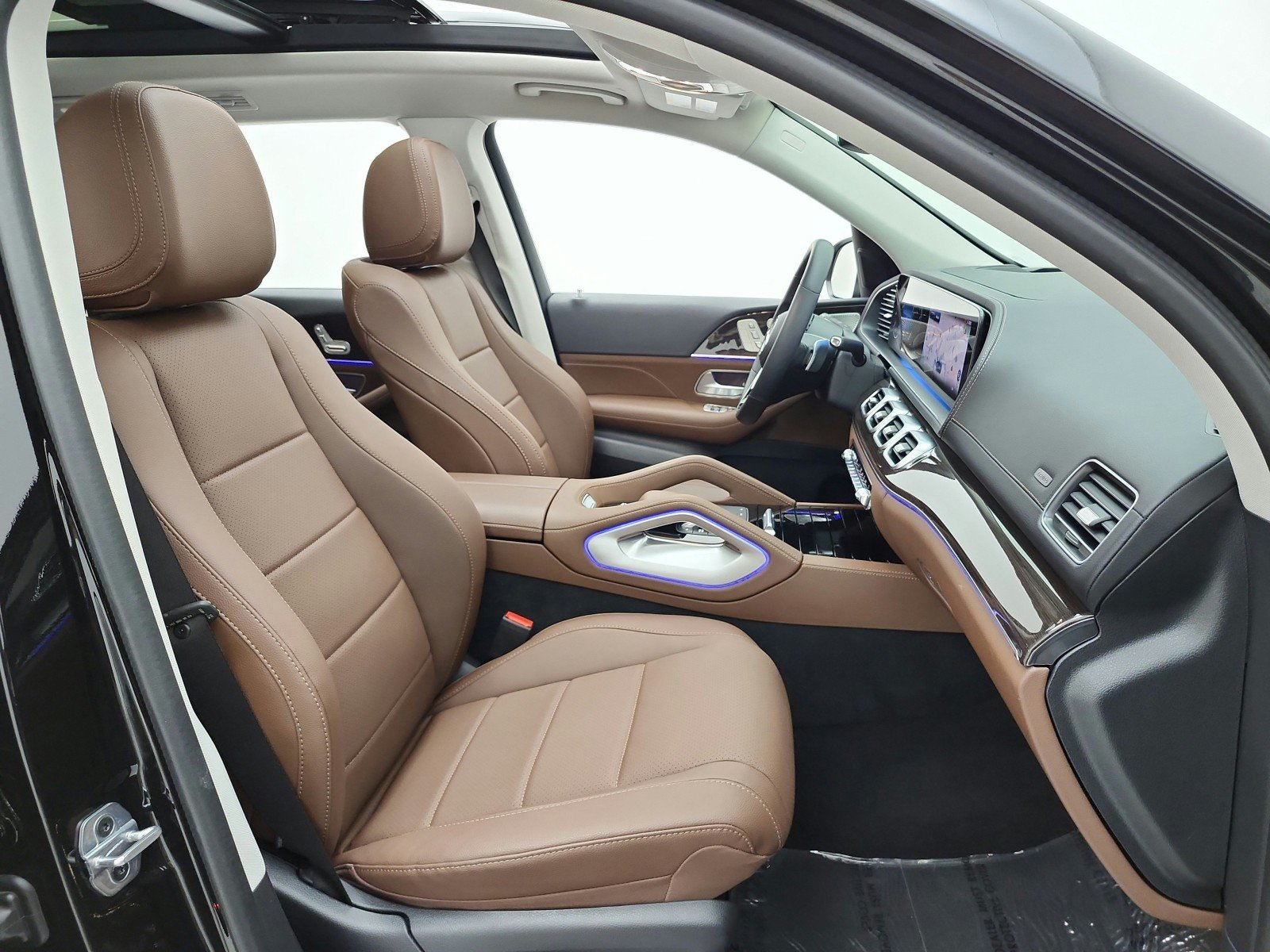 Certified Used 2026 Obsidian Black Metallic Mercedes-Benz GLS 450 4MATIC® SUV image 18
